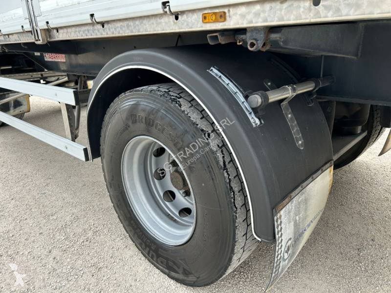 شاحنة مقطورة Scania