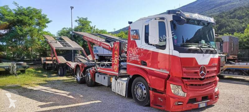 Camion remorque Mercedes