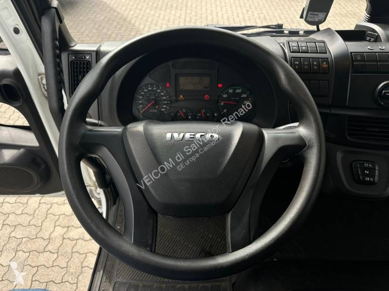 Camión remolque Iveco