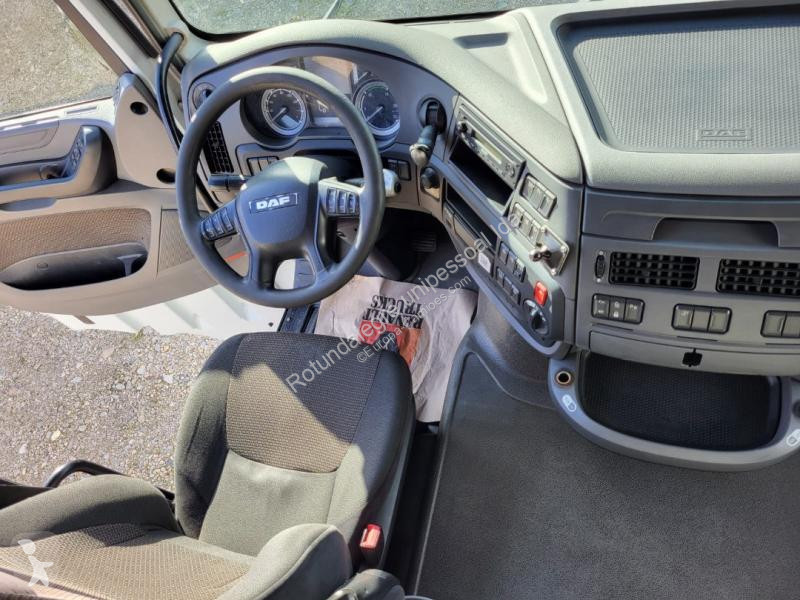 شاحنة مقطورة DAF 440