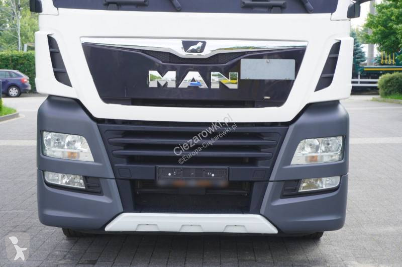 شاحنة مقطورة MAN