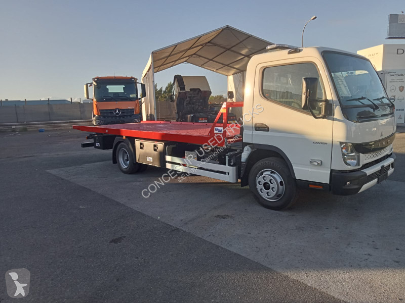 شاحنة مقطورة  Canter 7C18