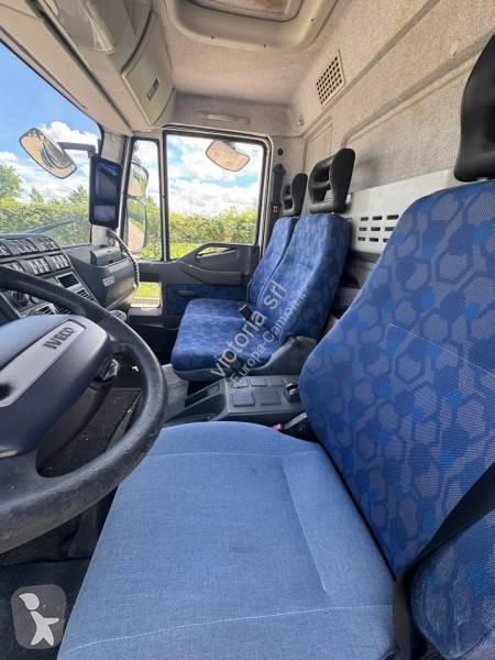 شاحنة مقطورة Iveco