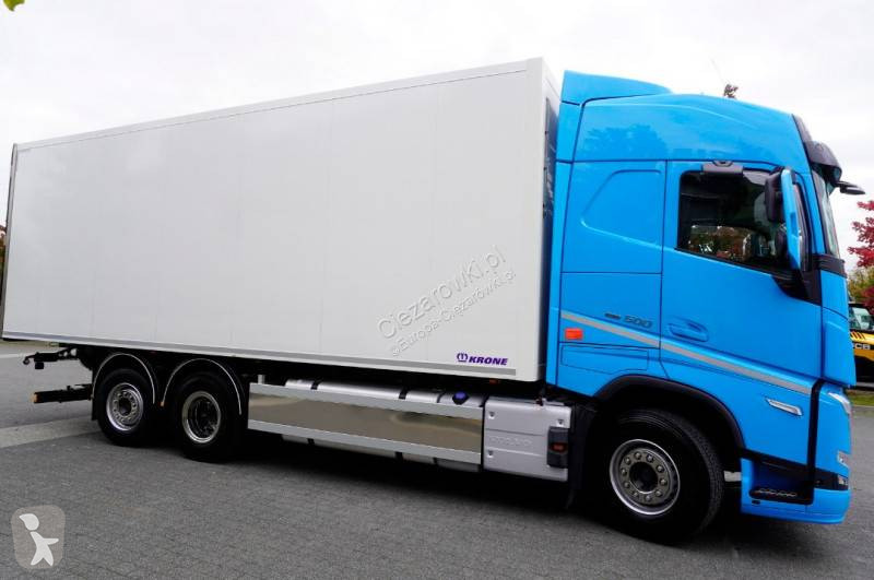 Kamion s návěsem Volvo 500