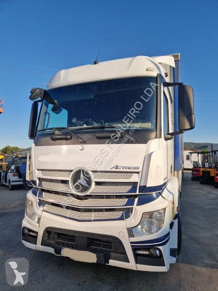 Camión remolque Mercedes