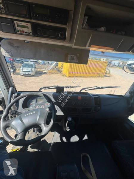 شاحنة مقطورة Iveco