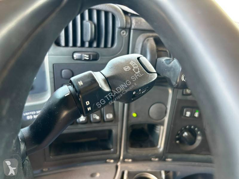شاحنة مقطورة Scania