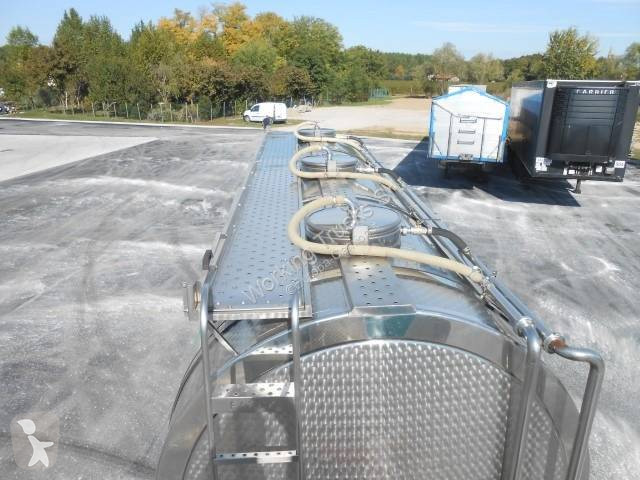 Iveco AT 260 S 42 trailer truck
