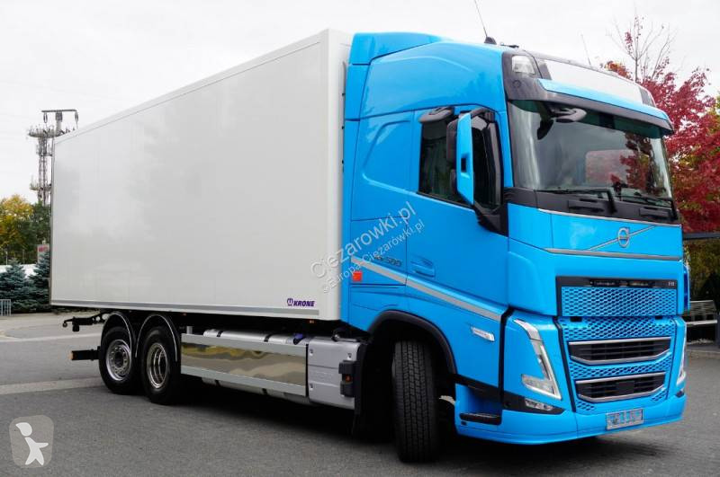 Kamion s návěsem Volvo 500