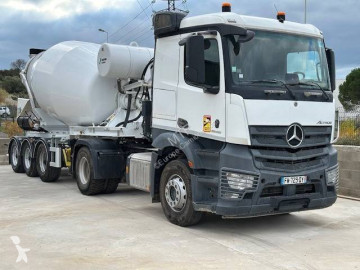Tractora semi hormigón cuba / mezclador Mercedes