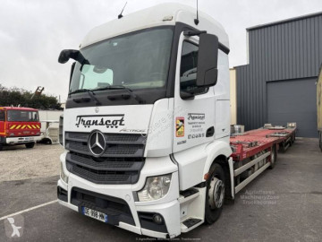 Camion remorque porte engins Mercedes