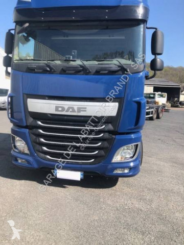 Tractora semi DAF XF