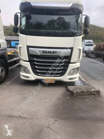 Хенгер контейнеровоз DAF