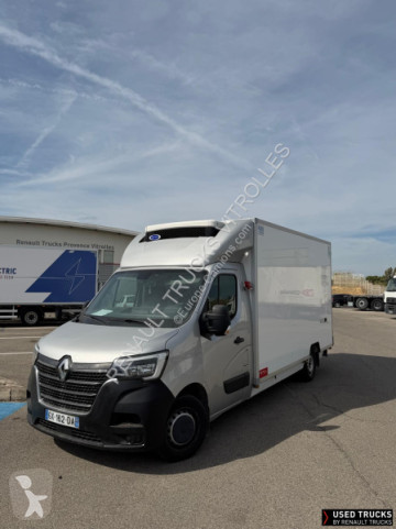 Renault multi temperature refrigerated semi-trailer truck