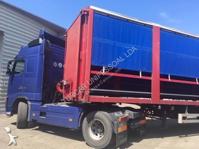 Voir les photos Ensemble routier Volvo