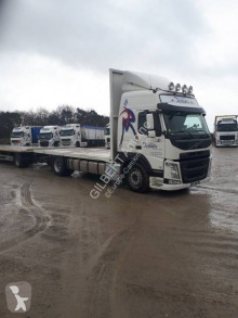 Zestaw drogowy platforma do transportu słomy Volvo FM