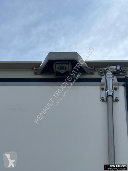 Renault Master semi-trailer truck