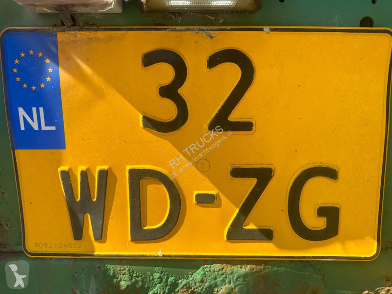Vrachtwagencombinatie  4 ASSIGE BLADGEVEERD...