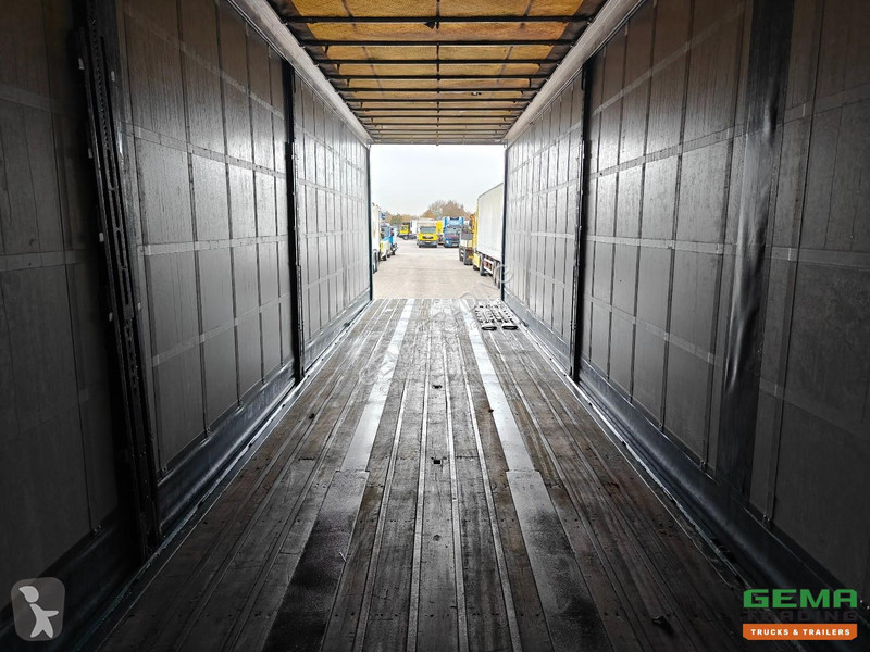 Vrachtwagencombinatie  Trailers TBD.232 12.2m +...