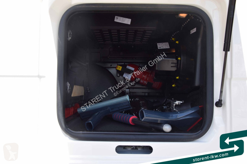 شاحنة مفصلية MAN 18.520 Low Deck D30 Retarder...