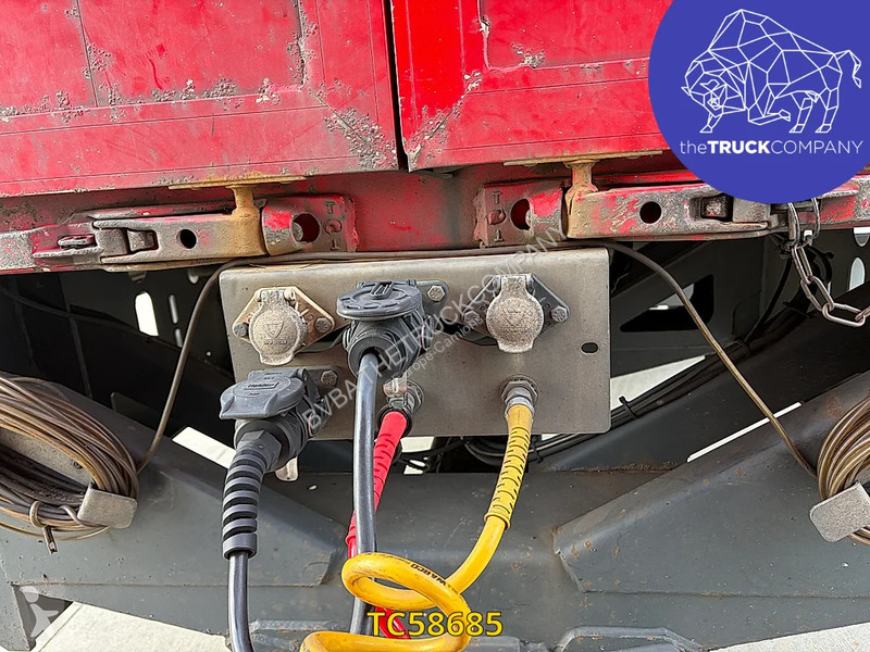 Ansamblu cap tractor si semiremorca Fruehauf