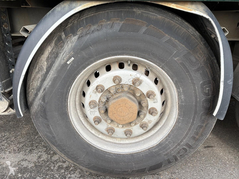 CT28MH + 3 X AXLE + DHOLLANDIA LOADLIFT...