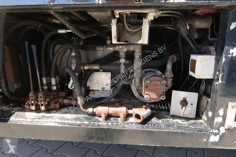 Conjunto rodoviário Pezzaioli RBA 31 - Cattle...