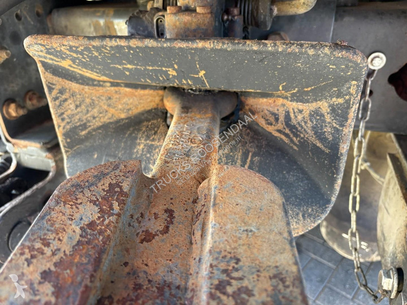 شاحنة مفصلية  D3 + HYDROLIC FRONT/BACK LOADER +...
