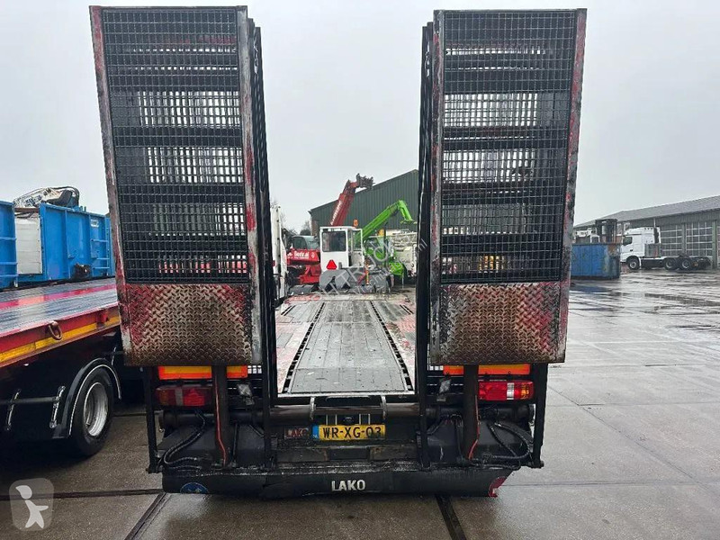 شاحنة مفصلية Lako 3 AXLE + RAMPEN EN HEFDAK 3,4 M