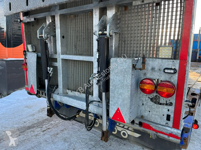 Trækker med sættevogn  DTS 300 / SL-28M...