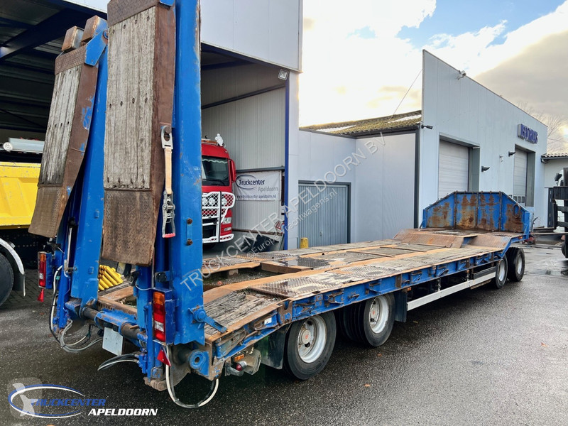Vrachtwagencombinatie  TUE 32/2-2 Steel...