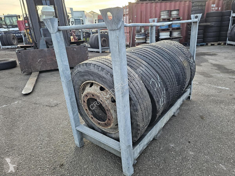 Piese camioane  275/70 R 22.5