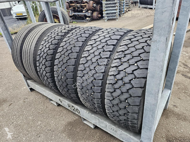 قطع غيار الآليات الثقيلة Hankook 305/70 R 19.5