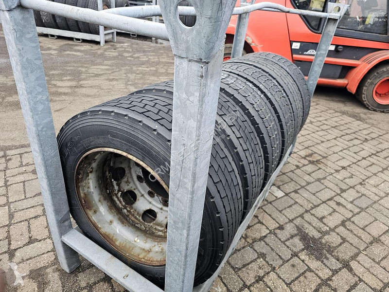 قطع غيار الآليات الثقيلة Goodyear TRUCK TIRE