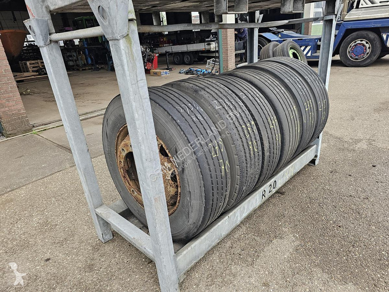 قطع غيار الآليات الثقيلة  275/70 R 22.5