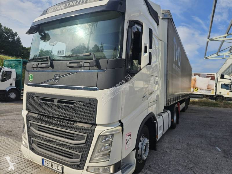 Pótkocsis szerelvény Volvo 460 Globetrotter