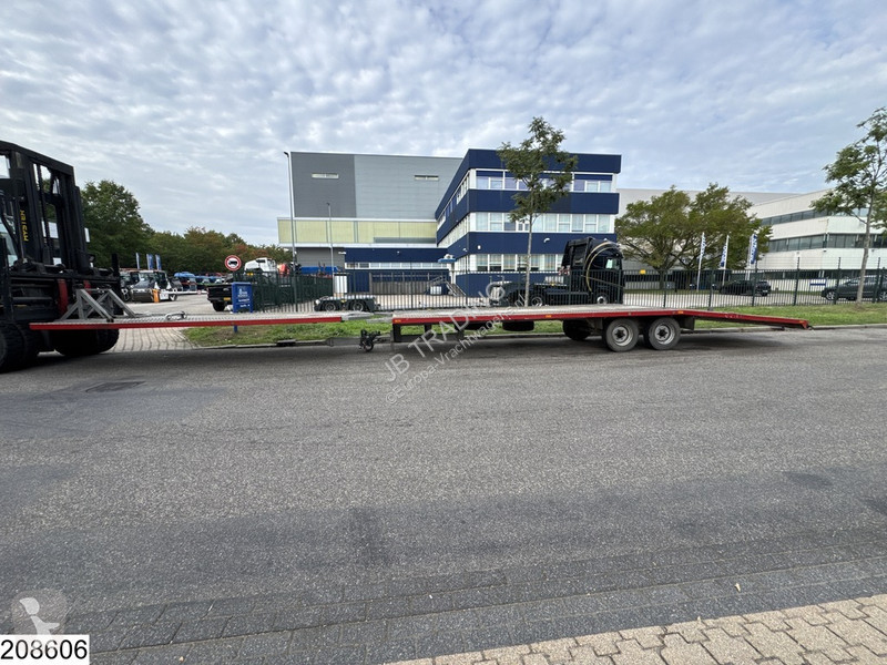 Vrachtwagencombinatie  middenas 2006, trailer +...