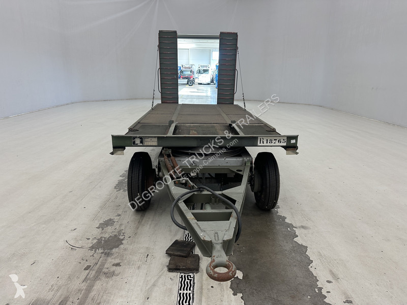 MOL AR2 semi-trailer truck