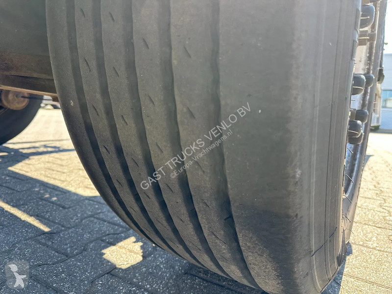 Vrachtwagencombinatie  Wipkar BDF / SAF-Intradisc