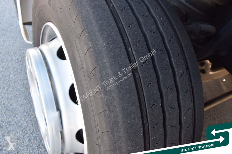 شاحنة مفصلية MAN 18.520 Low Deck Retarder...
