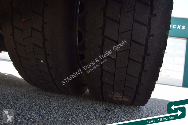 شاحنة مفصلية MAN 18.520 Low Deck Retarder...