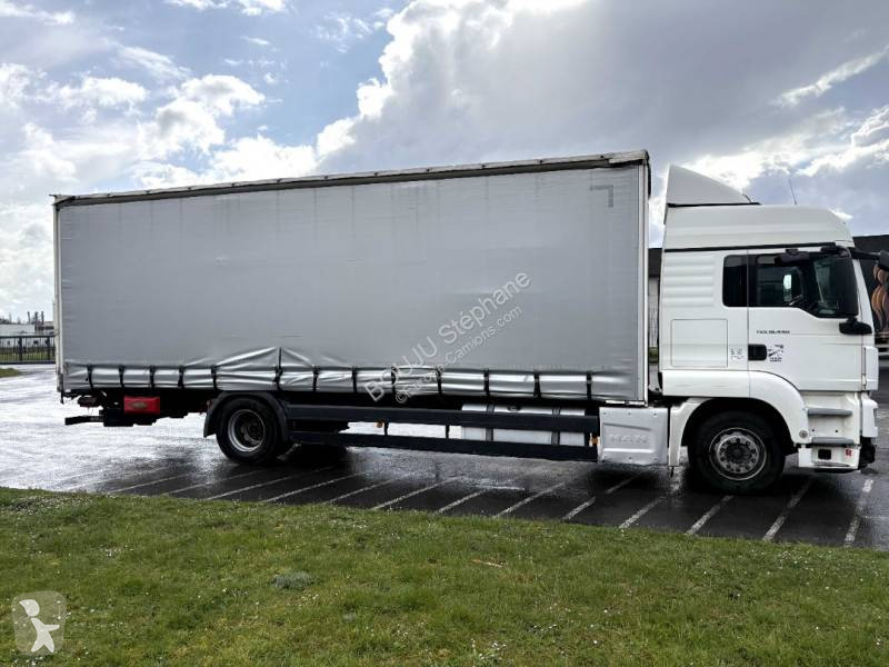 Tractora semi MANN FILTER