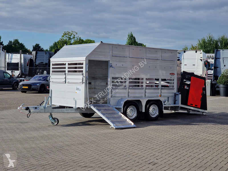 Tractora semi  VAT 3.5T Livestock trailer -...