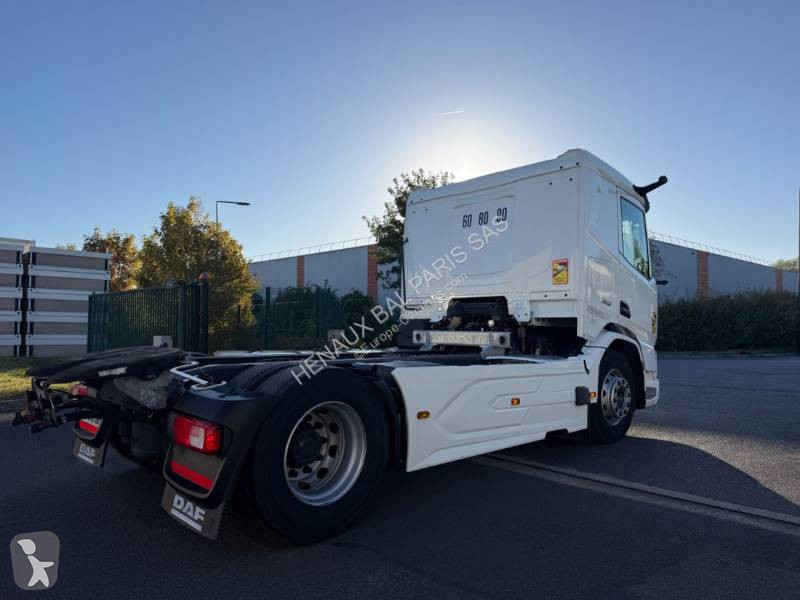 Conjunto rodoviário DAF 450
