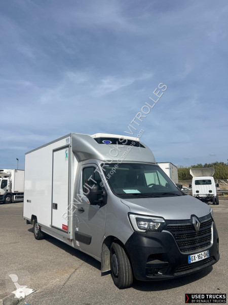 Renault Master semi-trailer truck
