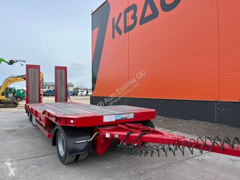 Trækker med sættevogn  MAC-TLL3-33 Low Loader