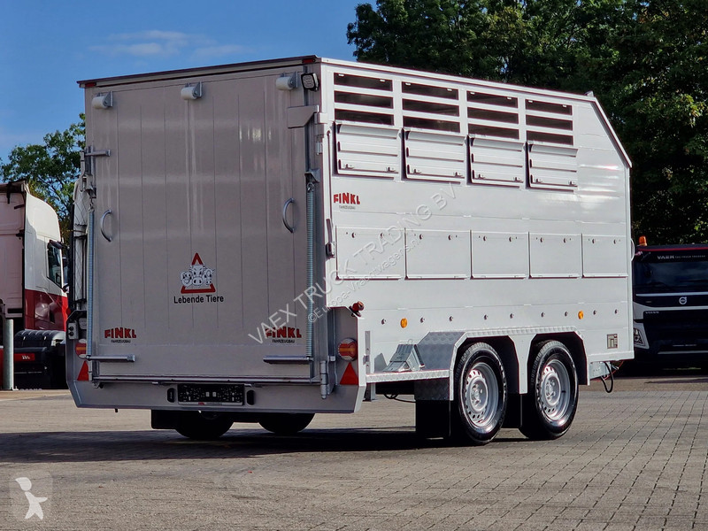 Tractora semi  VAT 3.5T Livestock trailer -...