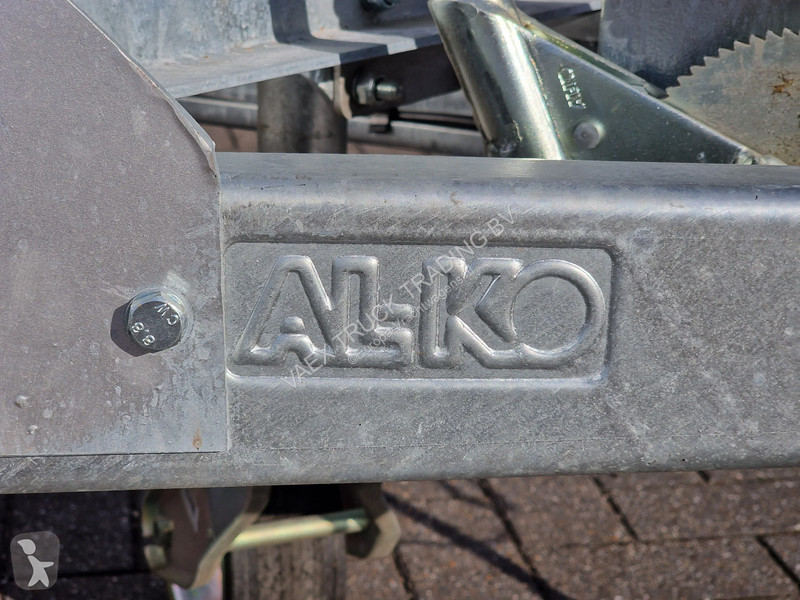 Tractora semi  VAT 3.5T Livestock trailer -...