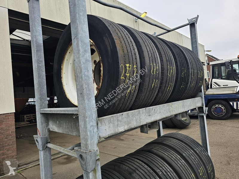 قطع غيار الآليات الثقيلة  275/70 R 22.5