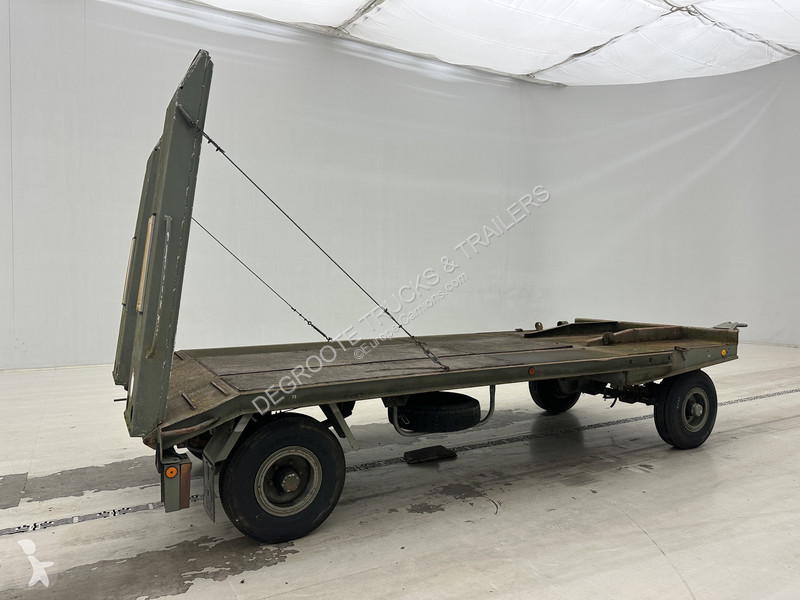 MOL AR2 semi-trailer truck